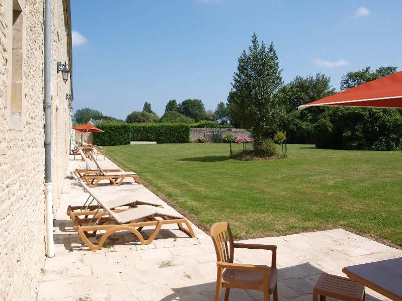 Domaine De La Ranconniere Et De Mathan Crépon Exterior photo